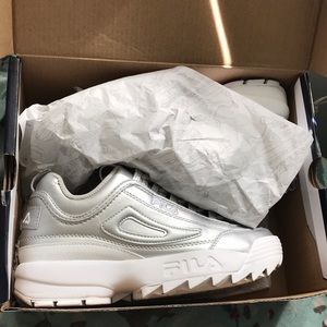 🚫SOLD🚫Silver fila disruptor 2